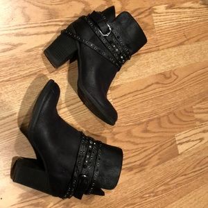 Not Rated black heeled bootie